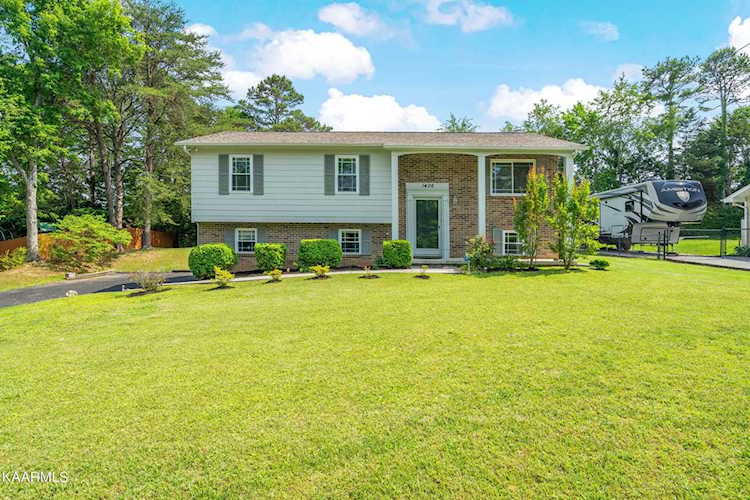 1406 Barcelona Dr Knoxville, TN 37923