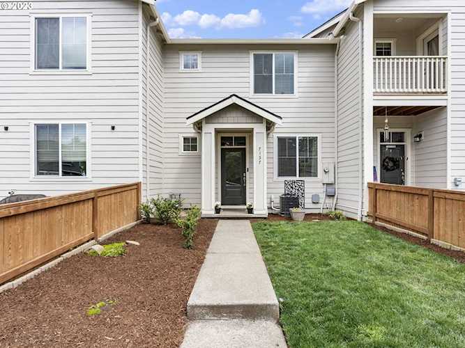 7137 NE 152nd PL Vancouver, WA 98682