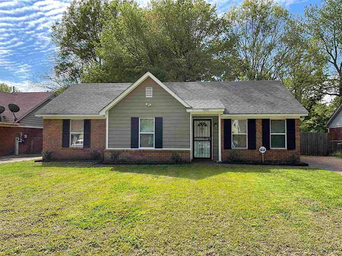 5881 Garden Ridge Dr Millington, TN 38053