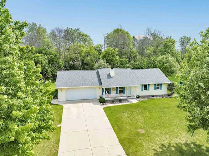 1562 Alamosa Trl Green Bay, Village of Howard, WI 54313