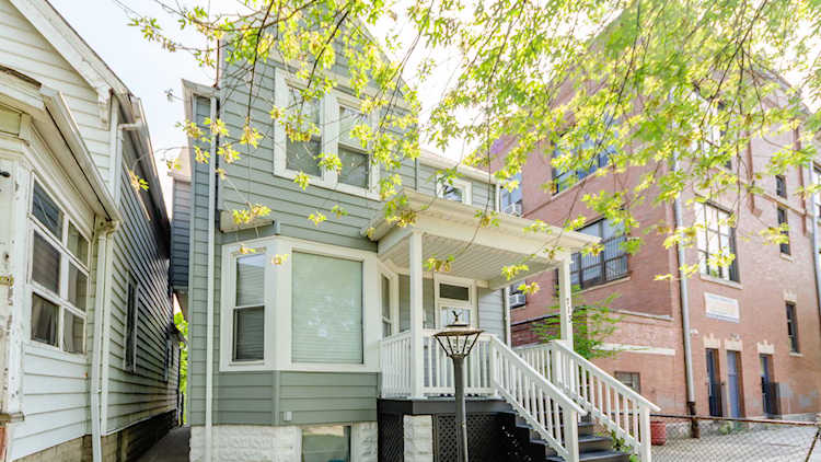 713 E 90th Place Chicago, IL 60619