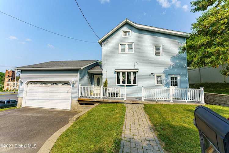 9 Mountainview Ave Troy, NY 12180