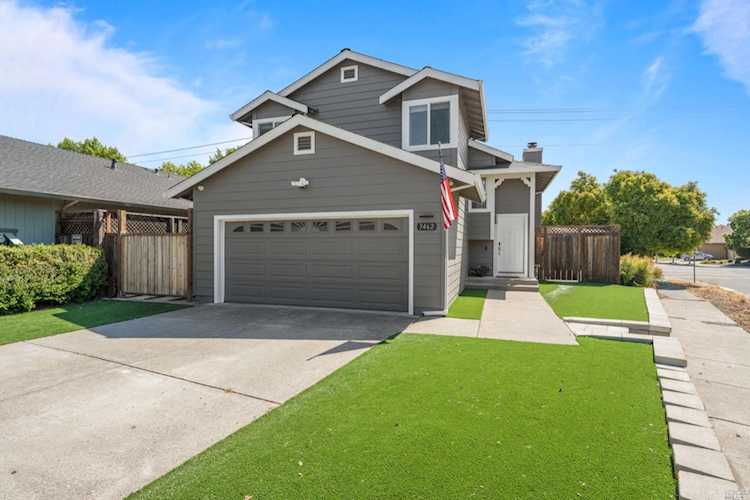 3462 Walnut Grove Street Santa Rosa, CA 95403