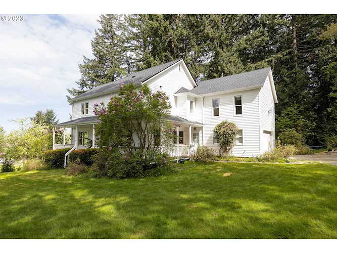 16501 NE 187th CT Brush Prairie, WA 98606