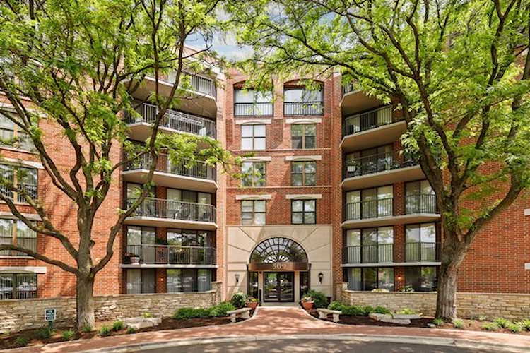 509 Aurora Ave #110 Naperville, IL 60540