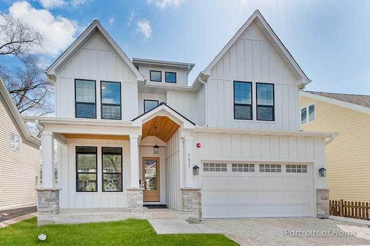 314 Hill Ave Glen Ellyn, IL 60137