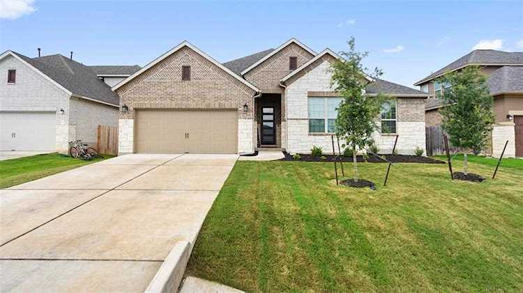 892 Pink Granite BLVD Dripping Springs, TX 78620