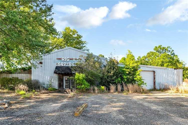 9150 Church Street Semmes, AL 36575