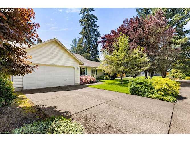 321 NW 8th ST Battle Ground, WA 98604