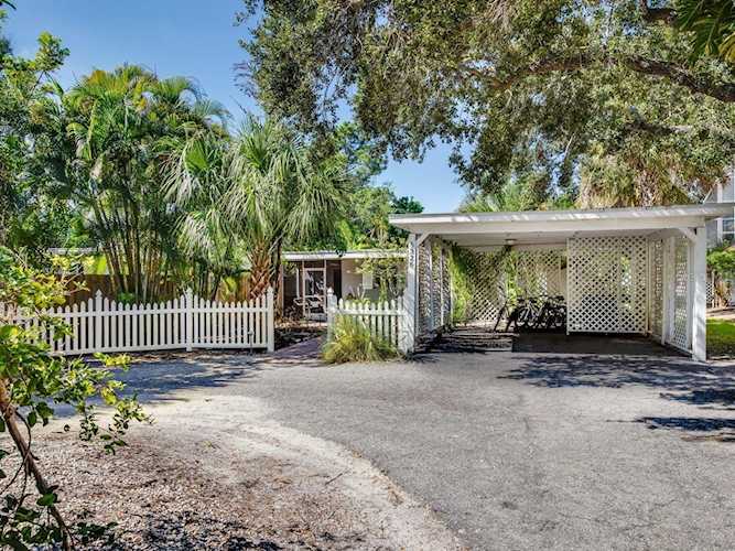 5326 Avenida Del Mare Sarasota, FL 34242