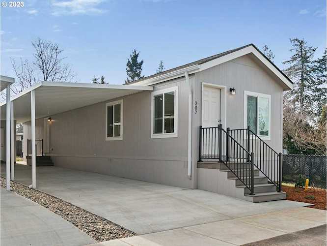 13531 Clairmont WAY #207 Oregon City, OR 97045
