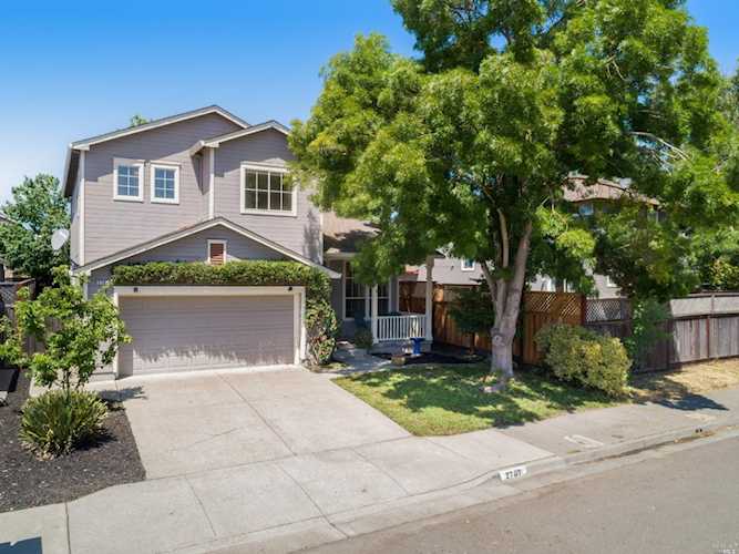 2707 Antelope Lane Santa Rosa, CA 95407