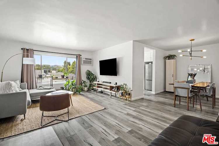 645 Westmount Dr #302 West Hollywood, CA 90069