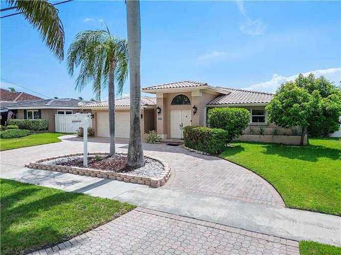 440 SE 7th Ave Pompano Beach, FL 33060