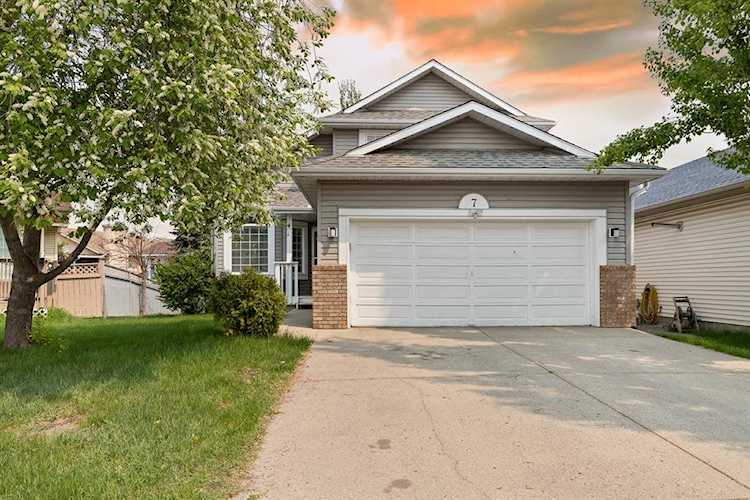 7 Del Ray Ct NE Calgary, AB t1y 6v6