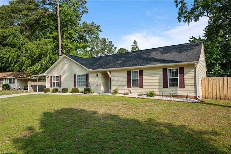 5613 Nathaniel St Suffolk, VA 23435