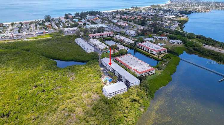 3601 E Bay Dr #208 Holmes Beach, FL 34217