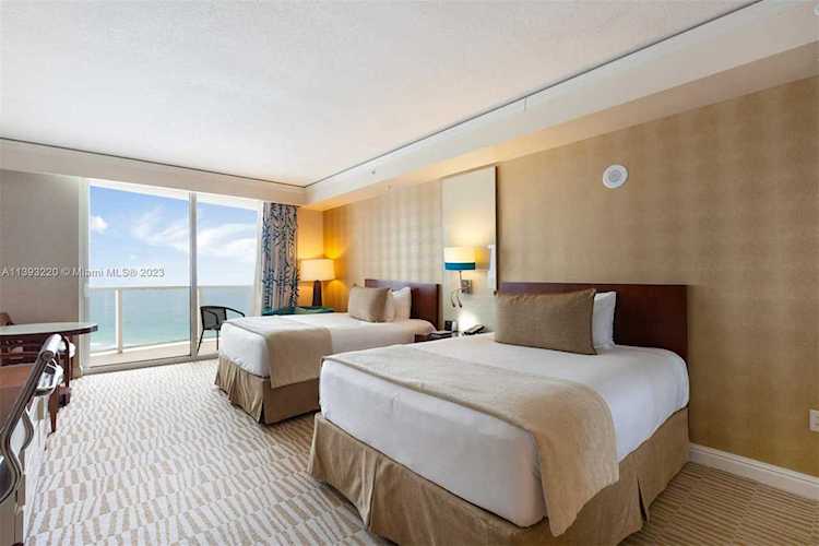 18001 Collins Ave #1606 Sunny Isles Beach, FL 33160