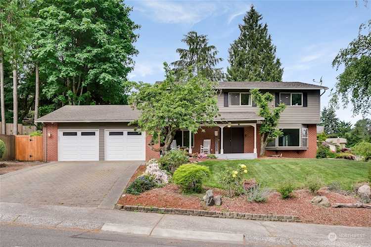 32503 41st Ave SW Federal Way, WA 98023