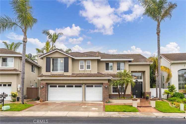 2319 Via Zafiro San Clemente, CA 92673
