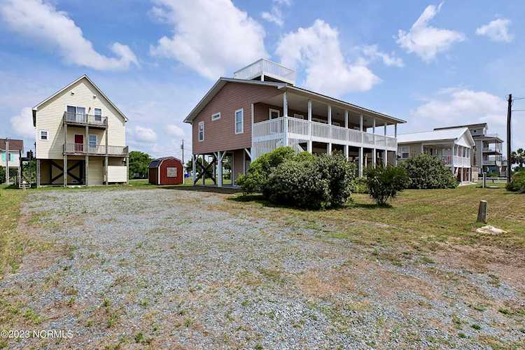 2391 Island Drive North Topsail Beach, NC 28460