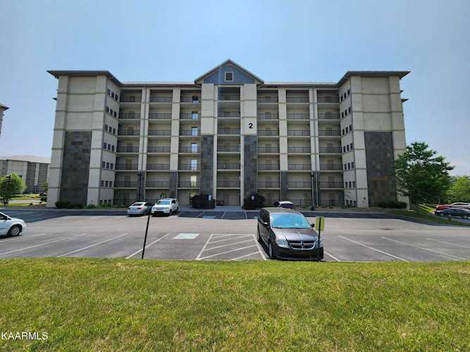 124 Plaza Dr Sevierville, TN 37863