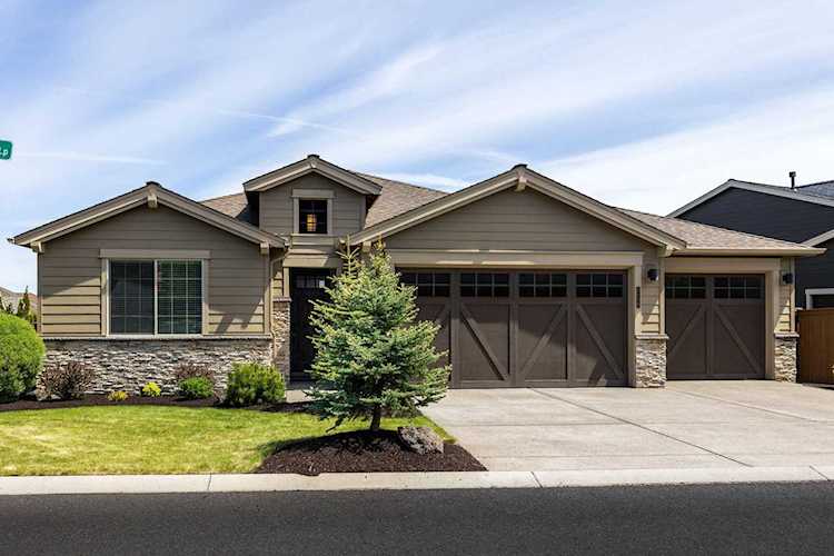 2638 NW Boulder Ridge Loop Bend, OR 97703