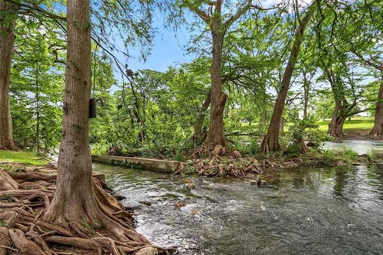 730 E Mather ST #102 New Braunfels, TX 78130