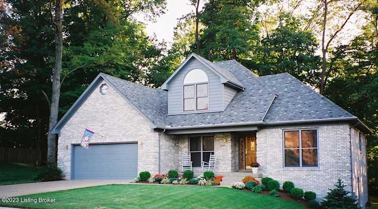 9700 Grandin Woods Rd Louisville, KY 40299