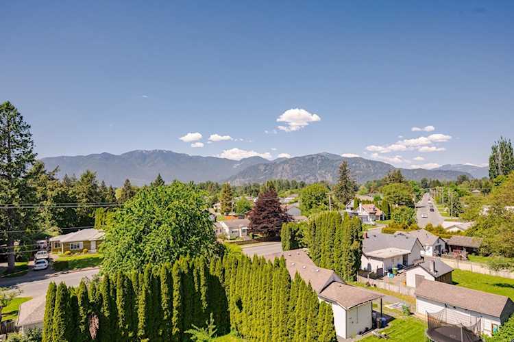 9450 Robson Street #406 Chilliwack, BC V2P 4E4
