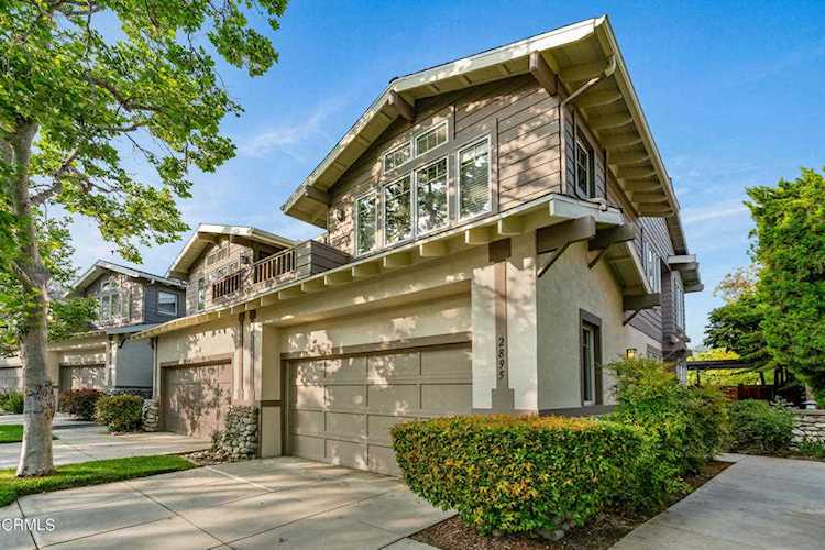 2895 Butter Creek Dr Pasadena, CA 91107
