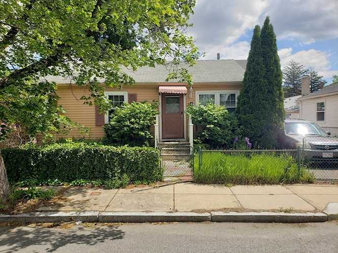 106 Lewiston St Boston, MA 02136