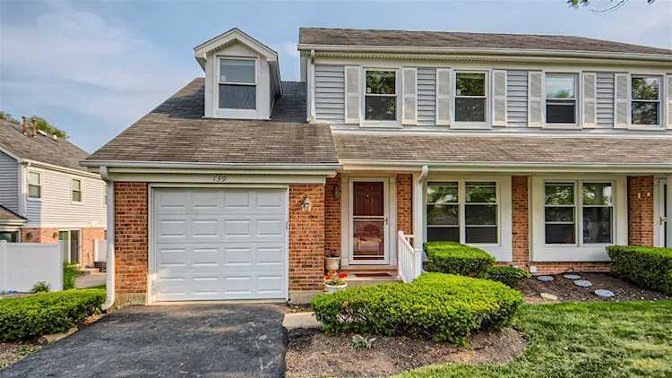 139 E Beech Dr Schaumburg, IL 60193
