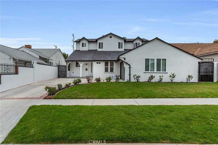 5935 S Croft Ave Ladera Heights, CA 90056