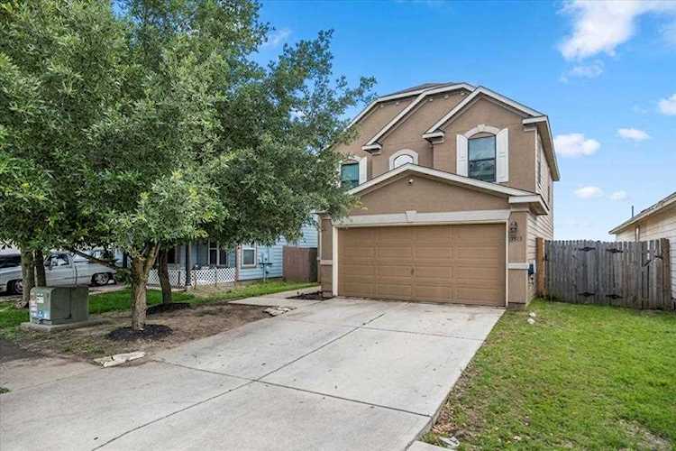 13513 Coomes DR Del Valle, TX 78617