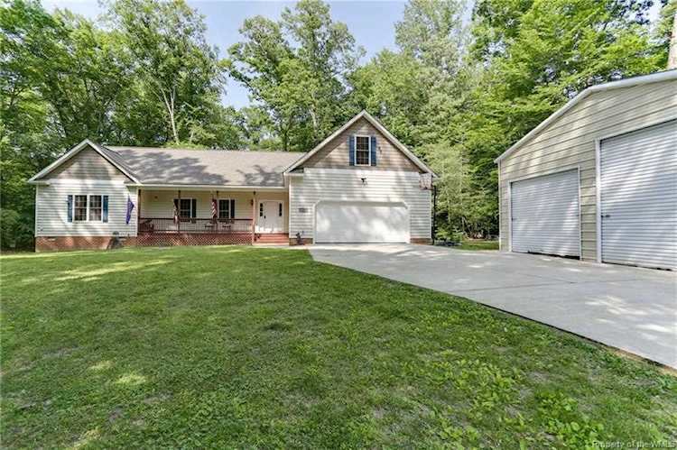 129 Tanbark Ln Williamsburg, VA 23188