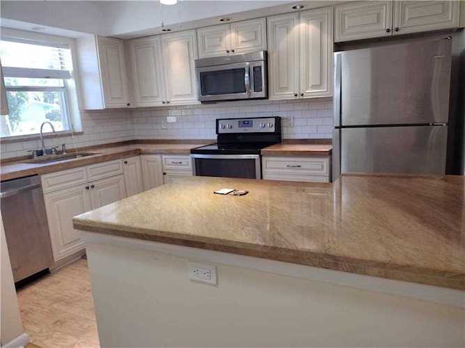 700 SE 6th Ave #103 Deerfield Beach, FL 33441