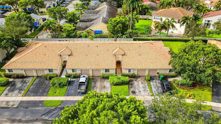 3240 SW 50th St Fort Lauderdale, FL 33312