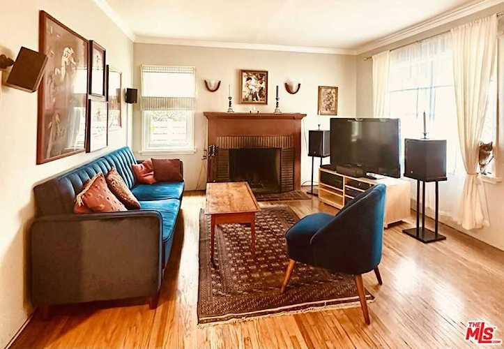 3130 Ivy St Los Angeles, CA 90034