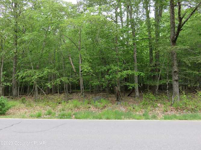 Lot 2314-T L.C. Larsen Dr Gouldsboro, PA 18424