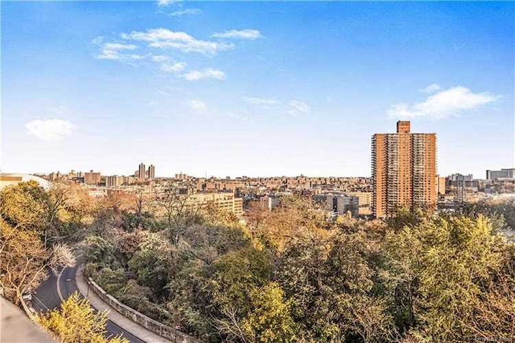 555 Kappock Street #4P Bronx, NY 10463