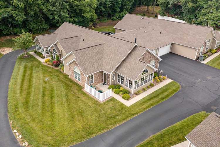 1277 Jefferson Way Forest, VA 24551