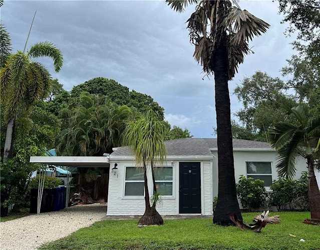 321 SW 16th Ct Fort Lauderdale, FL 33315