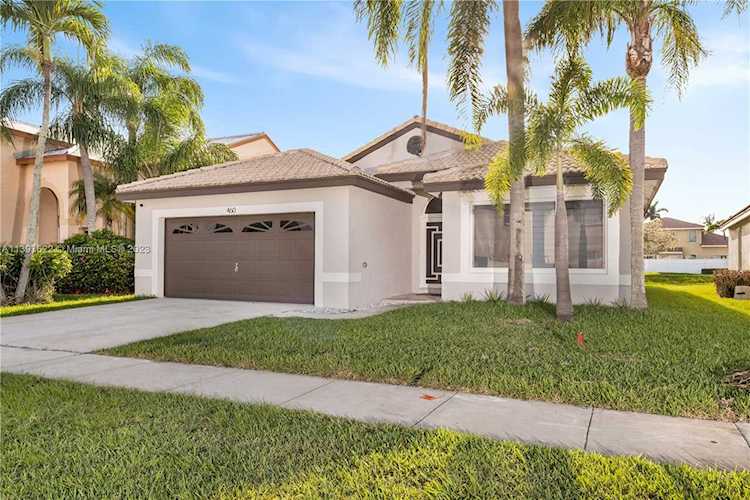 460 SW 181st Way Pembroke Pines, FL 33029