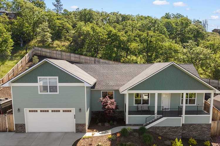362 Avalon Terrace Eagle Point, OR 97524
