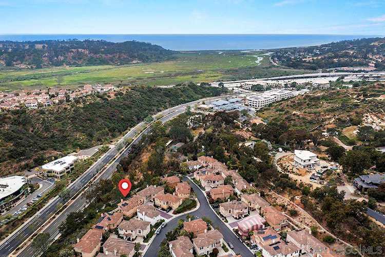 11362 W San Raphael Driveway San Diego, CA 92130
