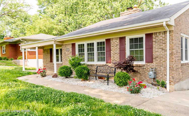5417 Hickory Hill Rd Louisville, KY 40214