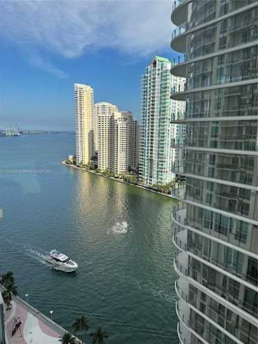 300 S Biscayne Blvd #T-1902 Miami, FL 33131