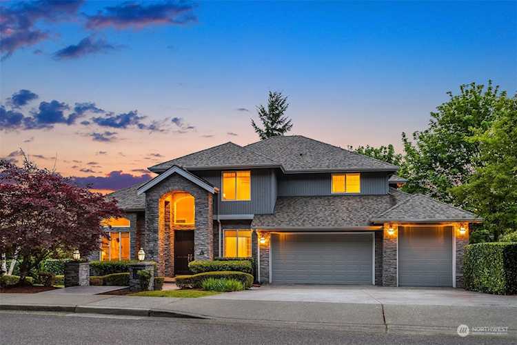 5769 153rd Ave SE Bellevue, WA 98006