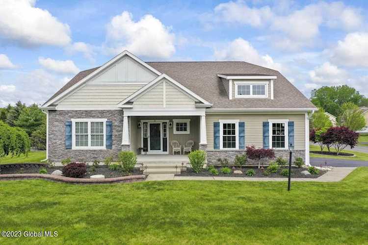 9 Skybrook Circle Clifton Park, NY 12065